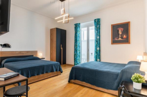 Aurora Rooms